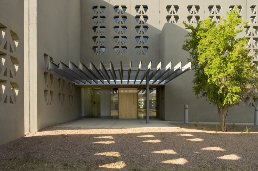 ISTB3 / Jones Studio