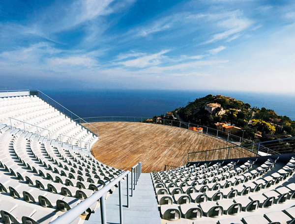 AD Classics: Palais Bulles / Antti Lovag