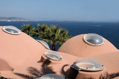 AD Classics: Palais Bulles / Antti Lovag