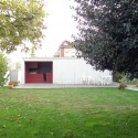 Garage & Garden Facilities / Nuno Castro © Nuno Castro