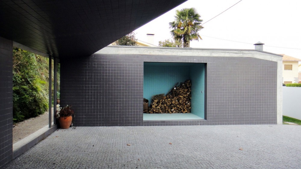 Garage & Garden Facilities / Nuno Castro