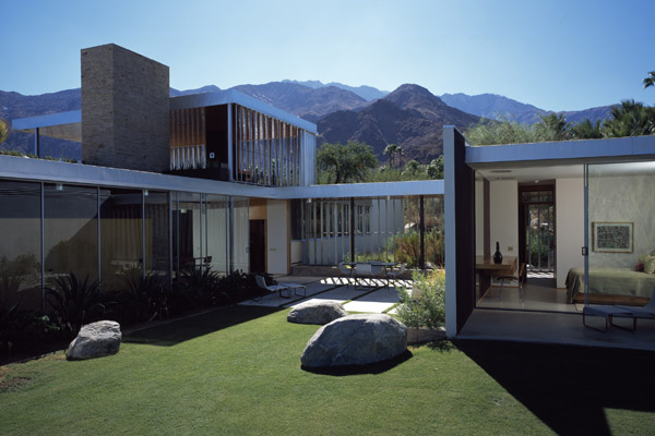 AD Classics: Kaufmann House / Richard Neutra