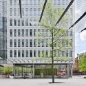 Central St. Giles Court / Renzo Piano & Fletcher Priest Architects Central St. Giles Court / Renzo Piano & Fletcher Priest Architects © Michel Denance