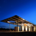 Calder Woodburn Rest Area / BKK Architects Calder Woodburn Rest Area / BKK Architects © John Gollings