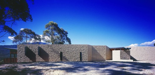 Great Wall of Warburton / BKK Architects