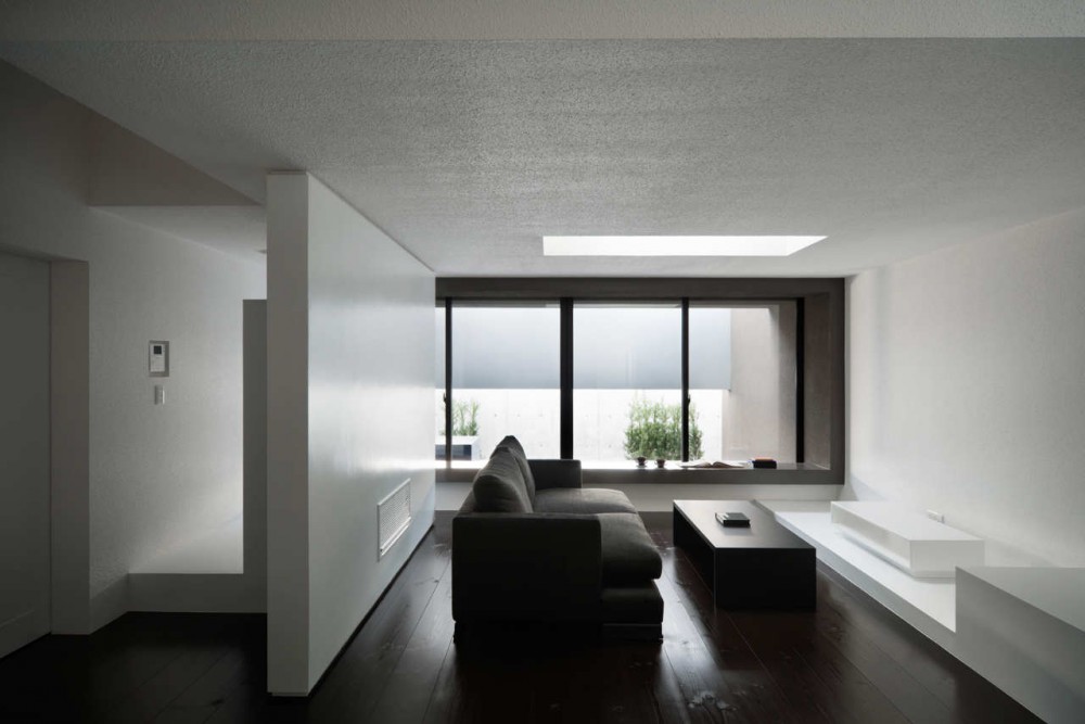 Gable House / FORM | Kouichi Kimura