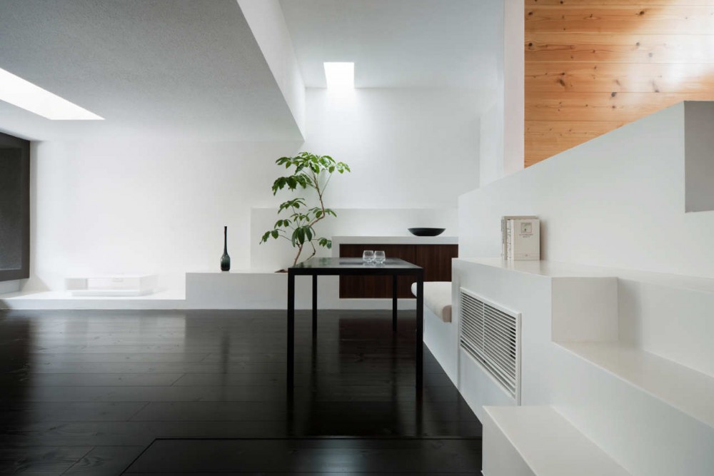 Gable House / FORM | Kouichi Kimura