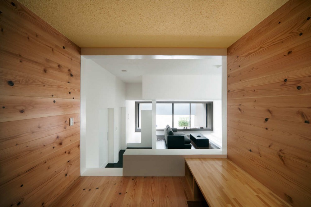 Gable House / FORM | Kouichi Kimura
