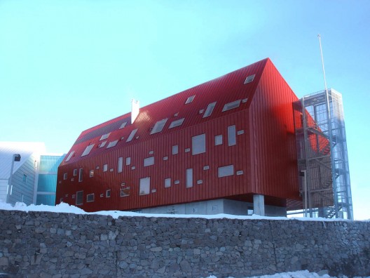 Goldenkey Ski Hotel / LEA Invent
