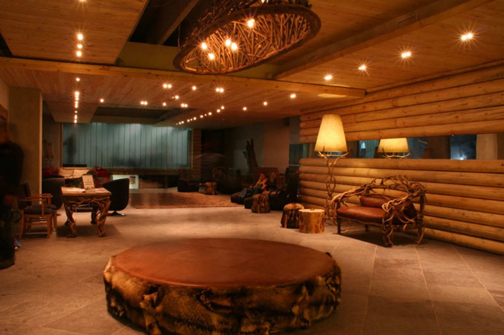 Goldenkey Ski Hotel / LEA Invent