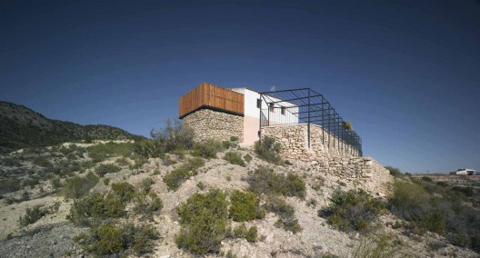 Casa Ruiz / Momo Estudio