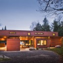 Hurteau-Miller Cottage / Kariouk Associates Hurteau-Miller Cottage / Kariouk Associates © Photolux Studios, Christian Lalonde