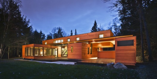 Hurteau-Miller Cottage / Kariouk Associates
