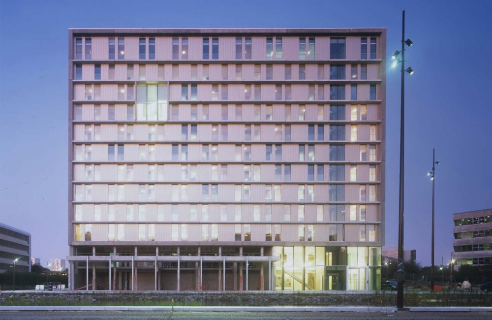 Housing For Residétapes / Barré Lambot Architectes