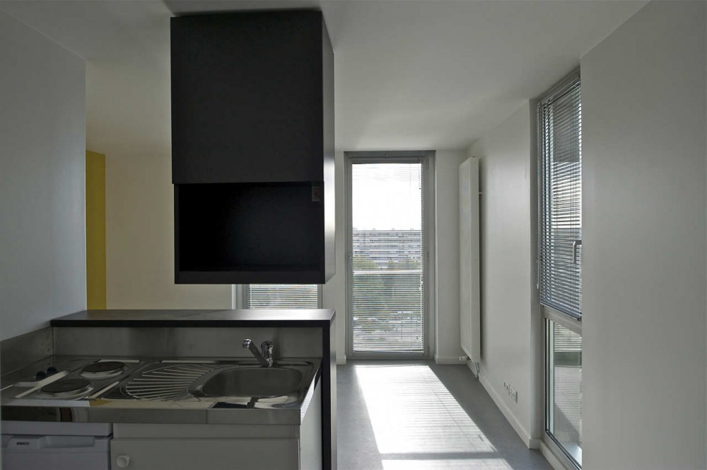 Housing For Residétapes / Barré Lambot Architectes
