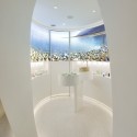 Ahava Beauty Capsule / Minusplus © Barnabás Imre