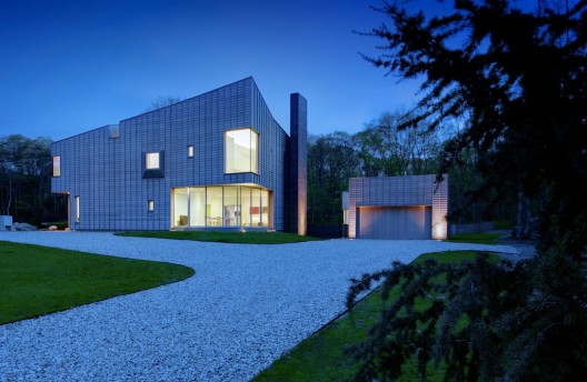 YN-13 / Morris Sato Studio