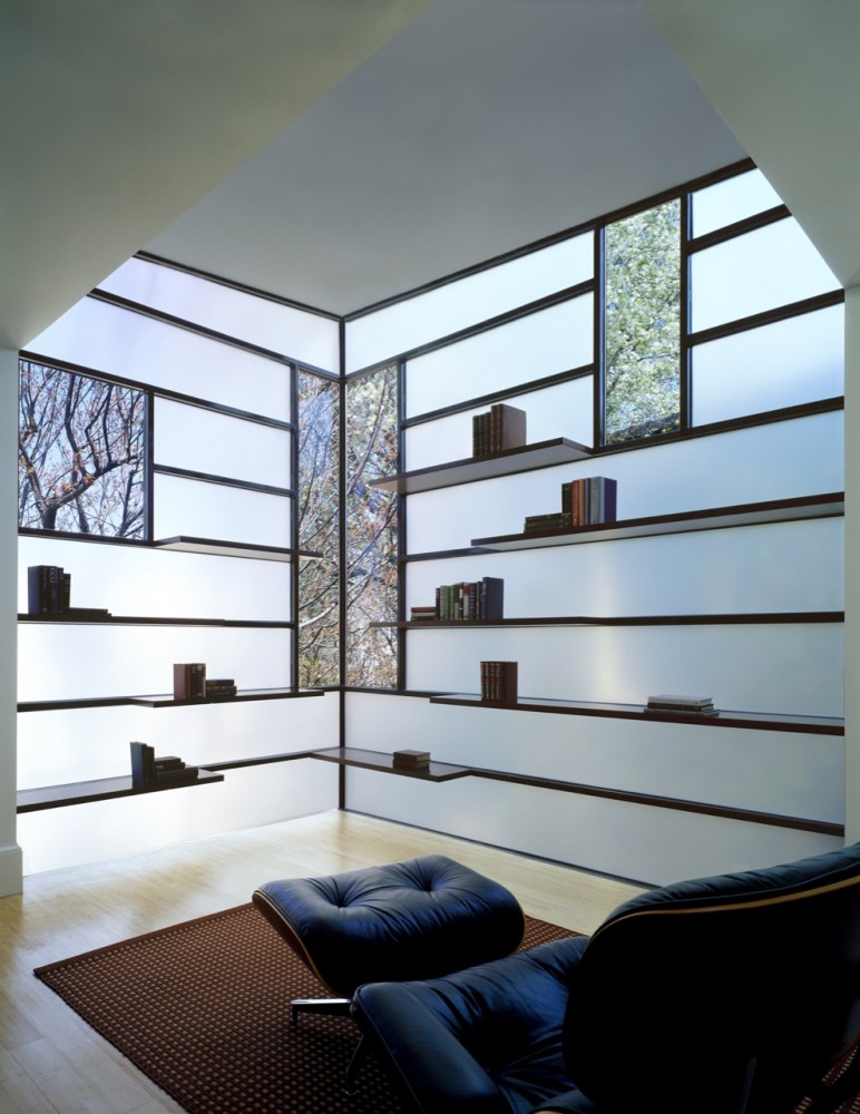 Eastern Market Row House Renovation / David Jameson Architect