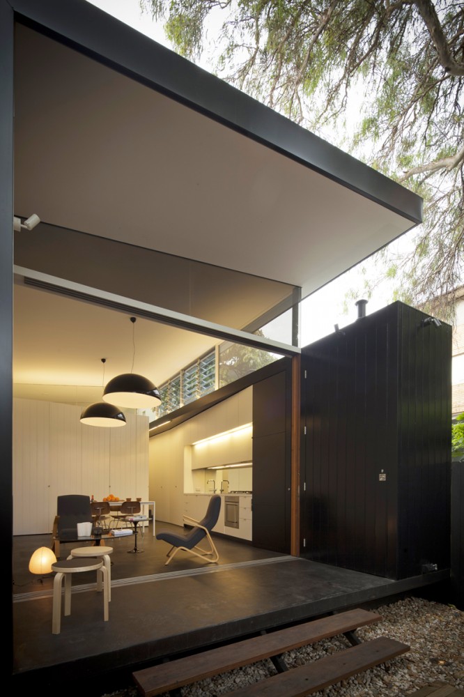 Haines House / Christopher Polly Architect