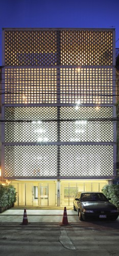 Shophouse Transformation / allzone