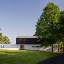 Buisson Residence / Robert Gurney Architect © Maxwell MacKenzie