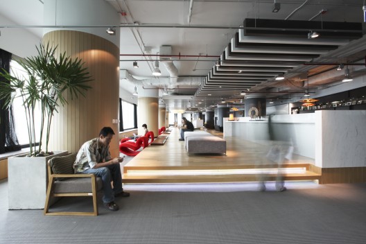 dtac House / Hassell