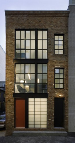 Town House / Robert Gurney Architect