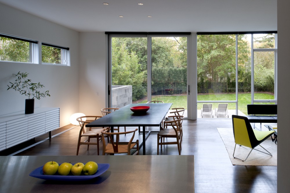 Hampden Lane House / Robert Gurney Architect