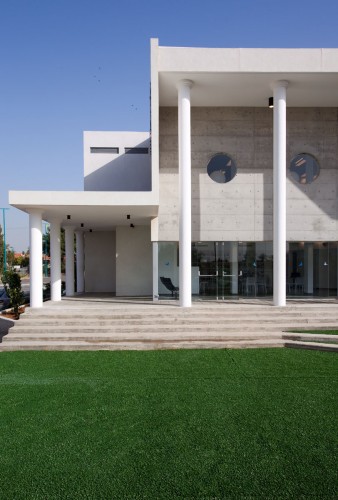 Educational Language Facility In Ramla / Ron Fleisher