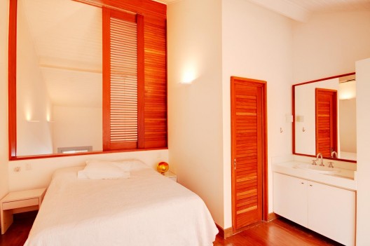 A House Of The Artist As A Young Boy / Arquitetura da Vila