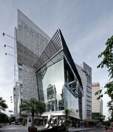 J&B Beauty World / Whitespace