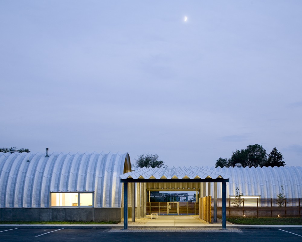 An Office for Hodgdon Powder Company / el dorado