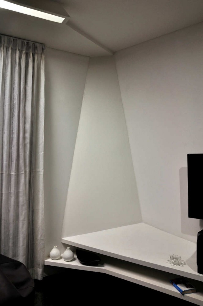 B House / Cadence