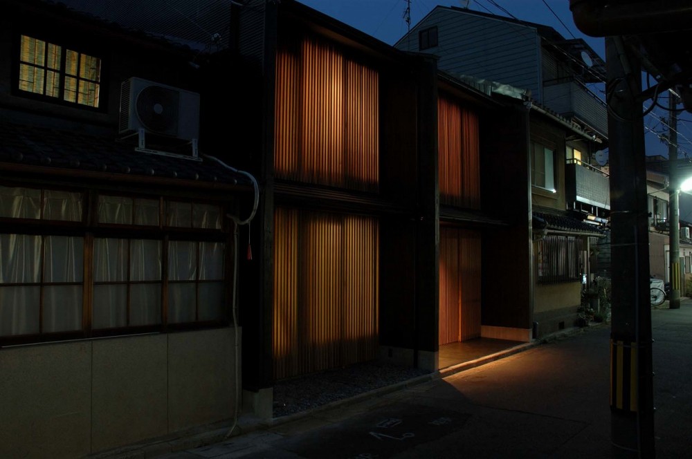 Kyoto-Model: A House With 3 Walls / Shigenori UOYA, Miwako MASAOKA, Takeshi IKEI