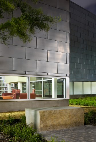 Dallas Public Library Lochwood Branch / Meyer Scherer & Rockcastle