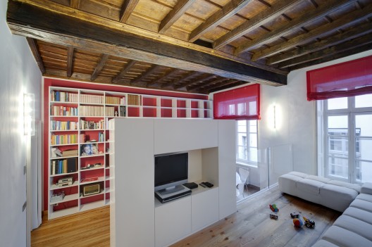 House T / UAU Office