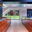 Arc House / Maziar Behrooz Architecture Arc House / Maziar Behrooz Architecture © Matthew Carbone