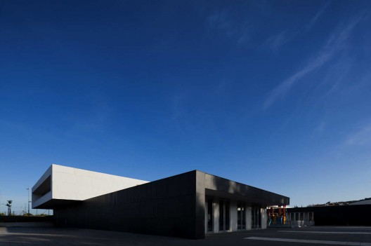 School Center Paredes – Alenquer / André Espinho