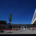 School Center Paredes – Alenquer / André Espinho School Center Paredes – Alenquer / André Espinho © FG+SG – Fernando Guerra, Sergio Guerra