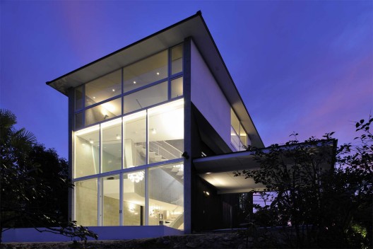 T-House In Kyoto / atelier Boronski