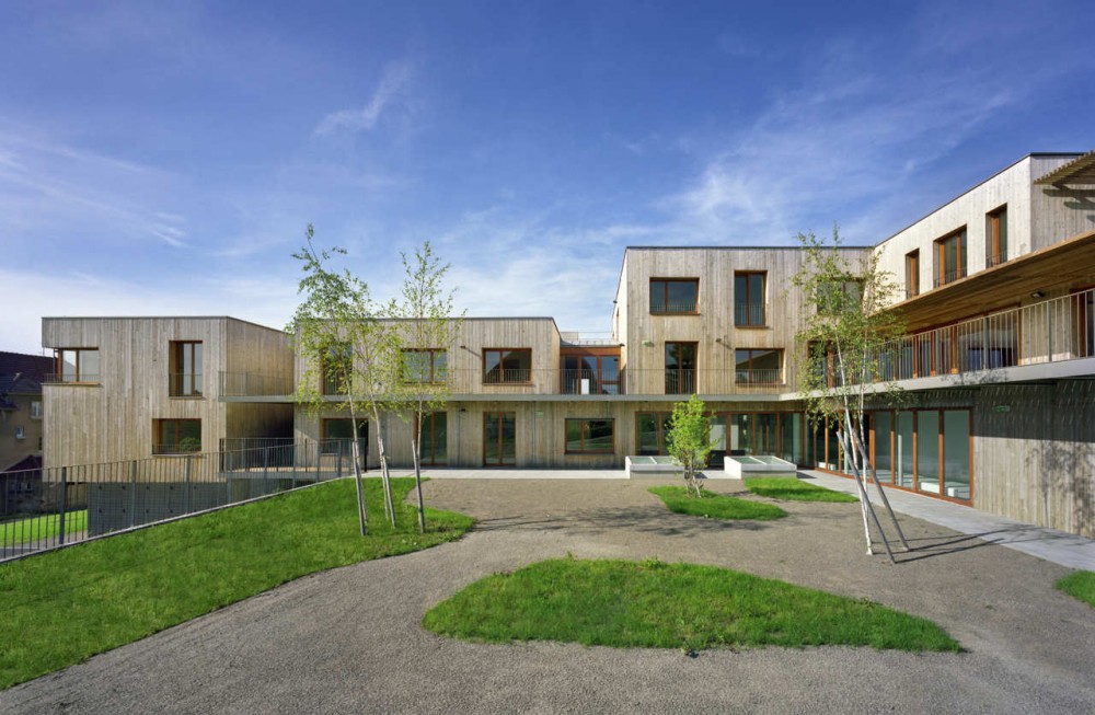 Retirement Home / Atelier Zündel & Cristea