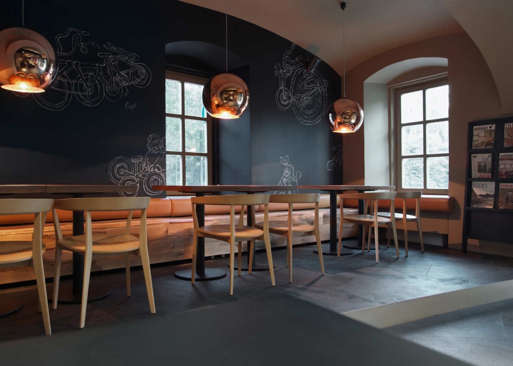 Cafeteria Rog / AKSL arhitekti