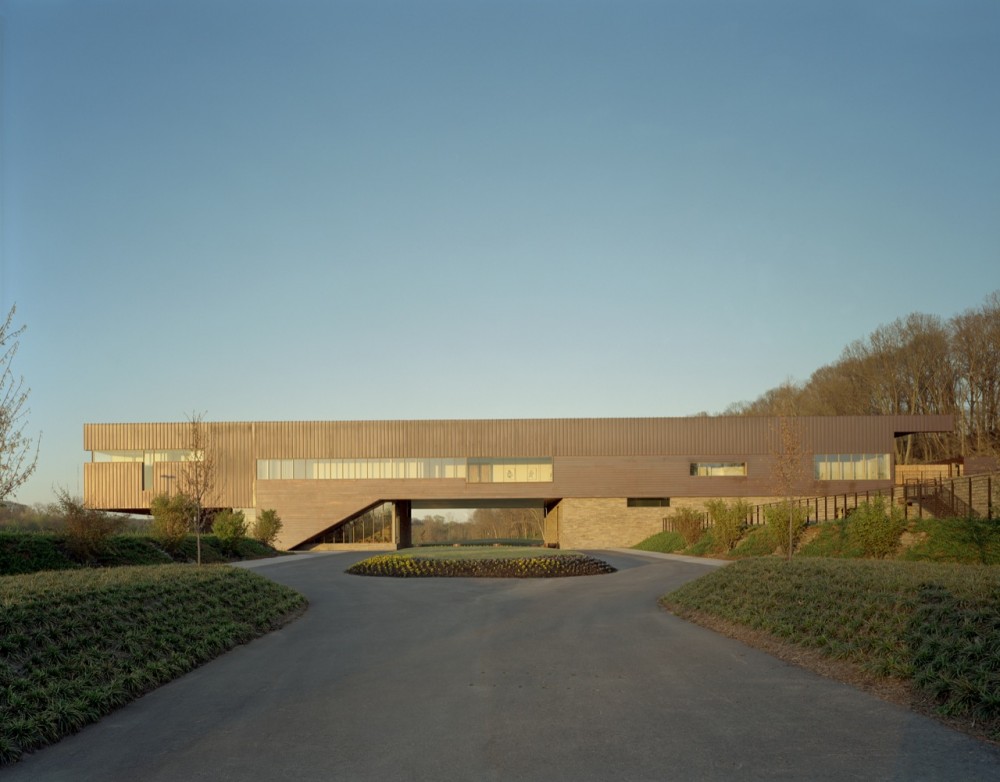 Blessings Golf Clubhouse and Guardhouse /  Marlon Blackwell Architect