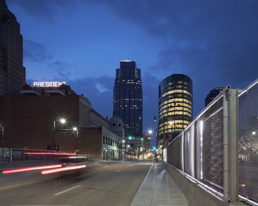 Pedestrian Strands / el dorado
