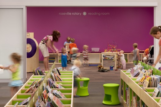 Ramsey County Roseville Library / Meyer, Scherer & Rockcastle