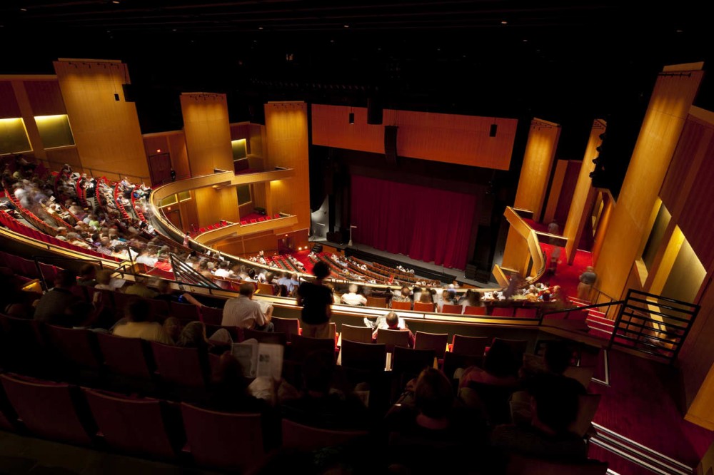 The Durham Performing Arts Center / Szostak Design