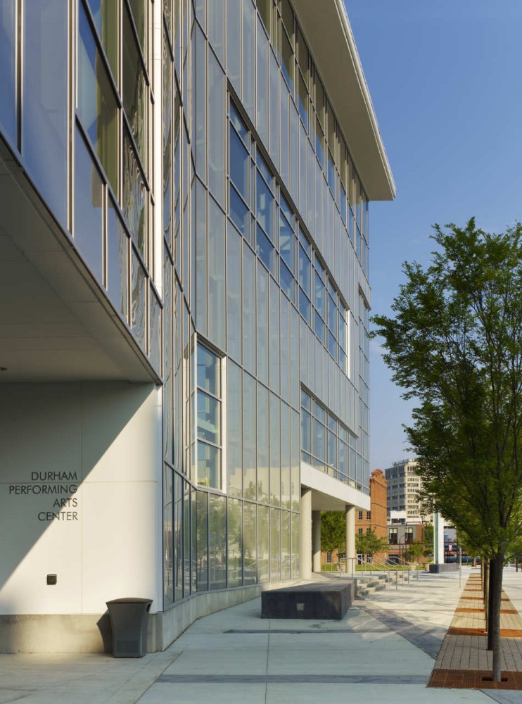 The Durham Performing Arts Center / Szostak Design