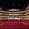 The Durham Performing Arts Center / Szostak Design © Tom Arban
