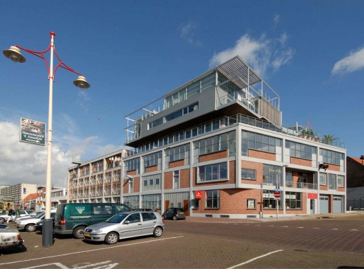 Nautilus Sky Borne Buildings / Archipelontwerpers