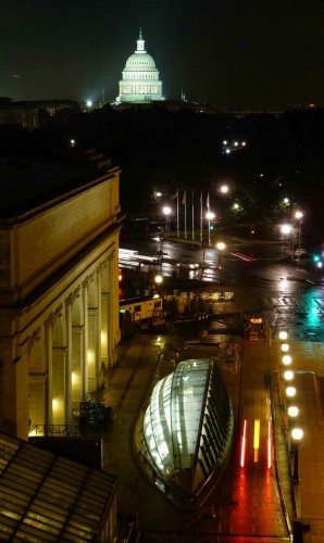 Union Station Bicycle Transit Center / KGP design
